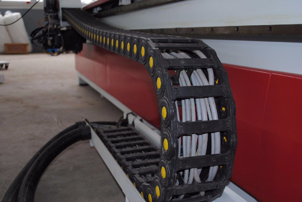 1495263676724191.jpg 橋式工程塑料拖鏈用途